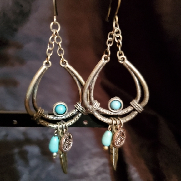 Vintage 70's earrings Peace Signs Native Feathers 3 1/2" - Picture 9 of 9